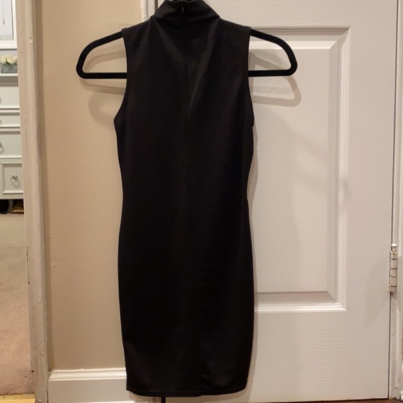 Misguided Black Criss Cross Mini Dress - Picture 4 of 6